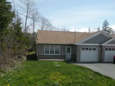 BEST VALUE ! LOVELY 2 BDRM WITH GARAGE SCARIFICE $1995.