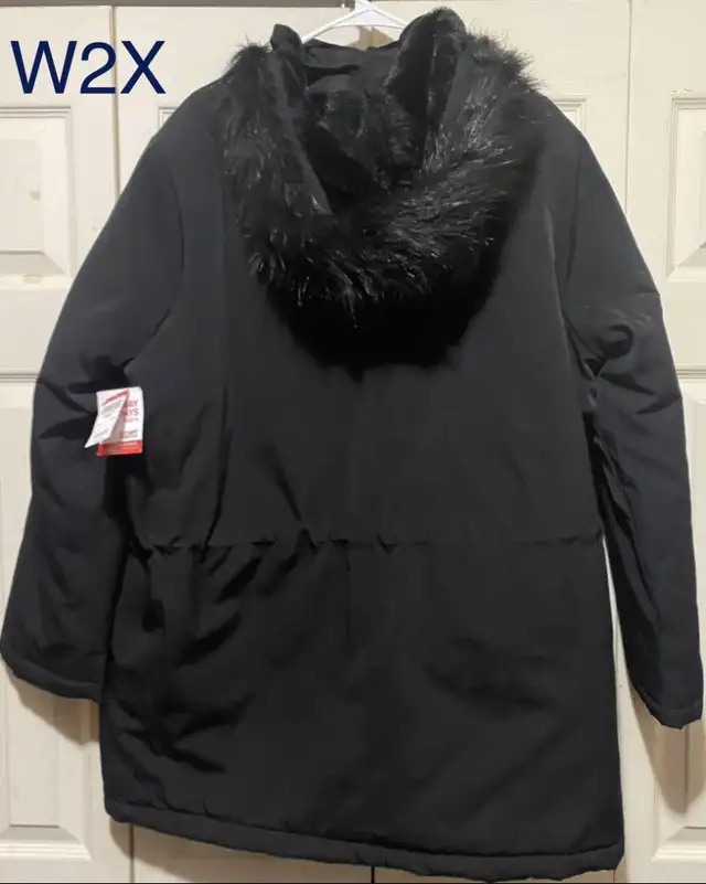 Winter Jackets different size in Multi-item in Cornwall - Image 3