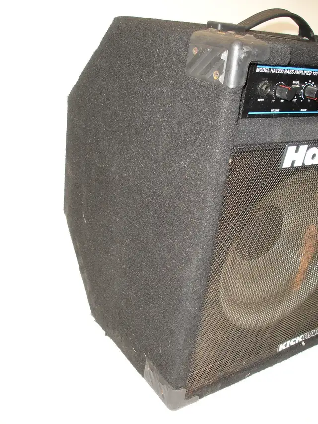 Hartke Kickback 1562854391381378123