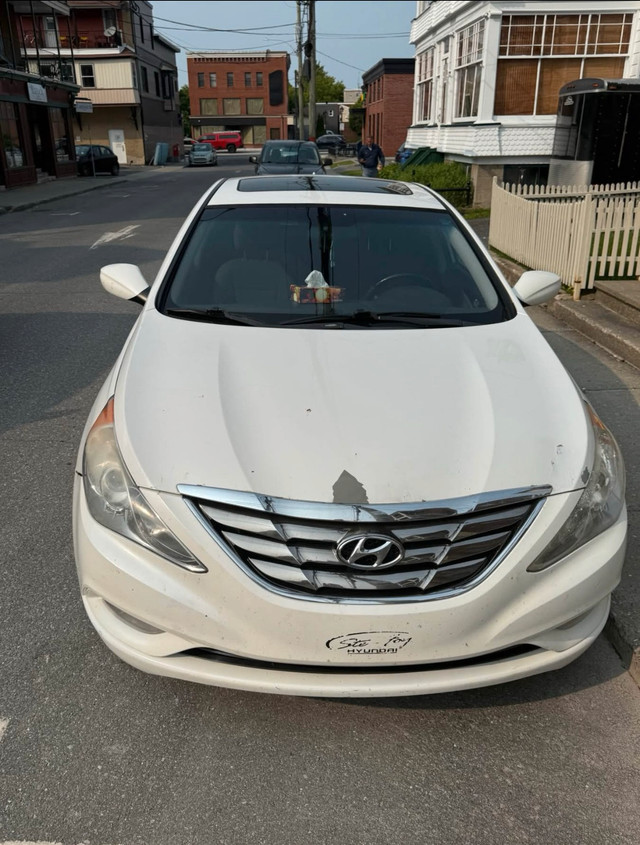 Hyundai Sonata dans Autos et camions  à Laval/Rive Nord - Image 2