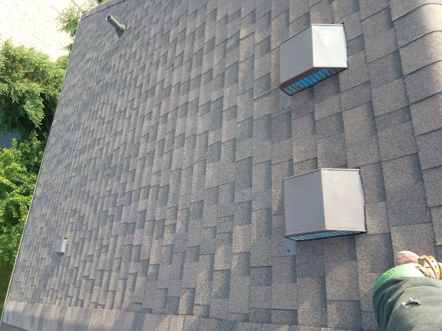 ROOFING AND SIDING  in Construction & Trades in Hamilton