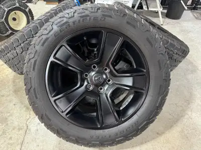 275/55/20 certified ridge trek tires on factory new ram 1500 6 bolt wheels. Come with factory tpms i...