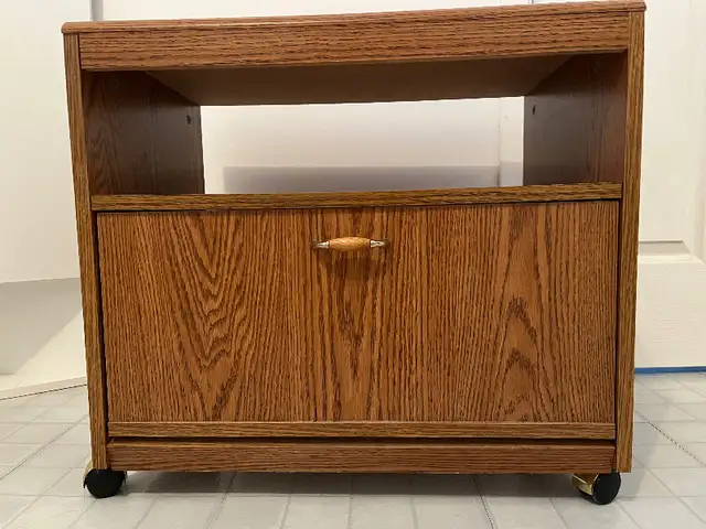 Meuble d’appoint in TV Tables & Entertainment Units in Trois-Rivières - Image 2