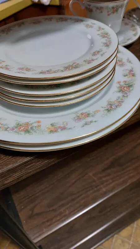 VINTAGE CREAM & SUGAR SETS, DISHES,  BOAT OVAL DISHES,  MUG in Kitchen & Dining Wares in Calgary - Image 7