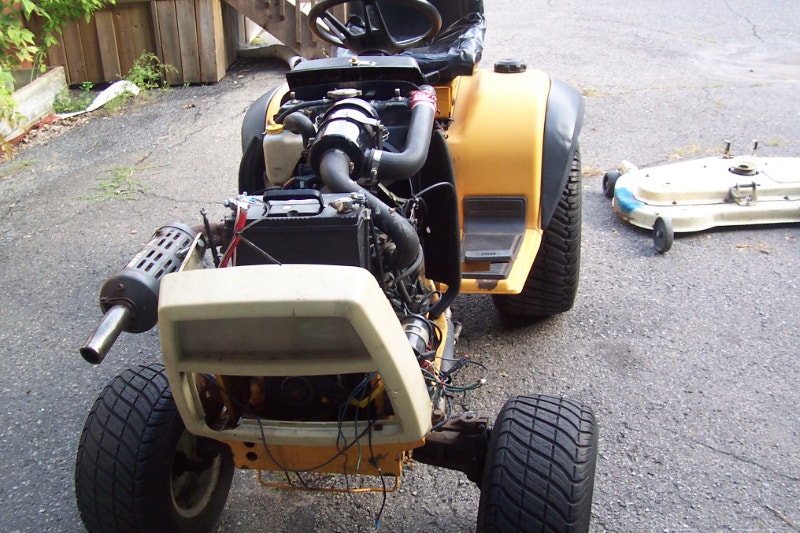 CUBCADET KABOTA DIESEL LAWN TRACTOR 60 INCH DECK Lawnmowers & Leaf