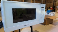 Panasonic The Genius Microwave Oshawa / Durham Region Toronto (GTA) Preview