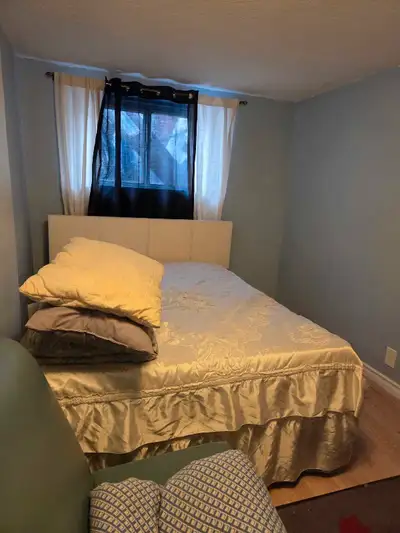 ROOMS FOR RENT