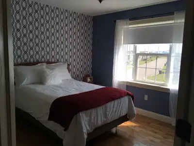 Rooms for rent ——West Royalty —ALL INCLUSIVE The property is located in the West Royalty Area For re...