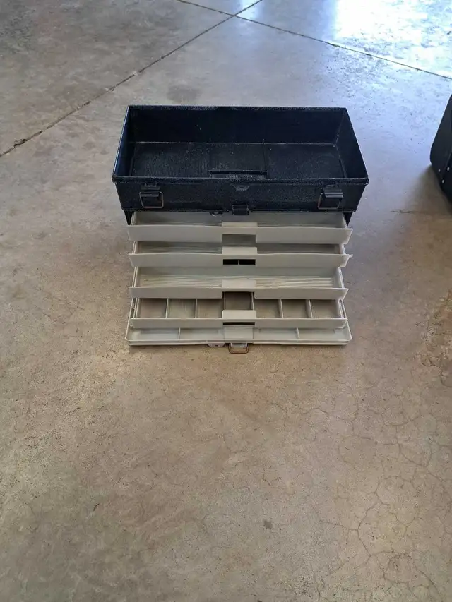 Tackle Boxes in Fishing, Camping & Outdoors in Norfolk County - Image 5