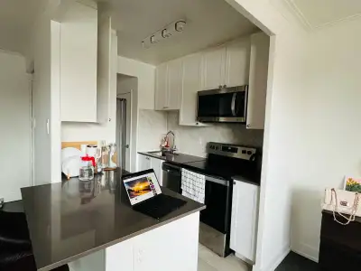 Shared room available in a 2 BHK Apartment