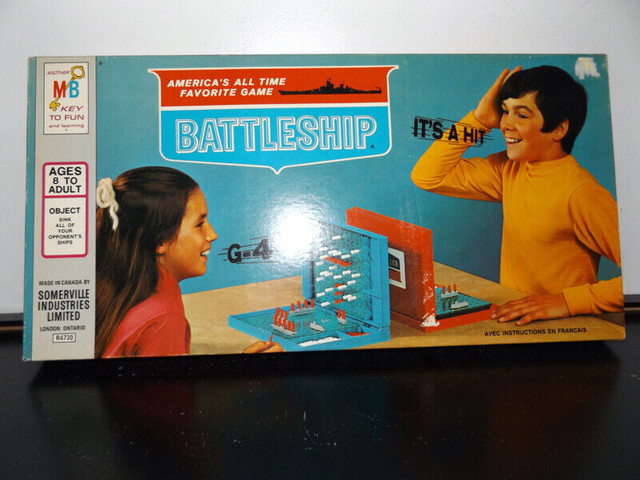 ORIGINAL VINTAGE MILTON BRADLEY 1971 BATTLESHIP BOARD GAME w/BOX in Toys & Games in Oakville / Halton Region