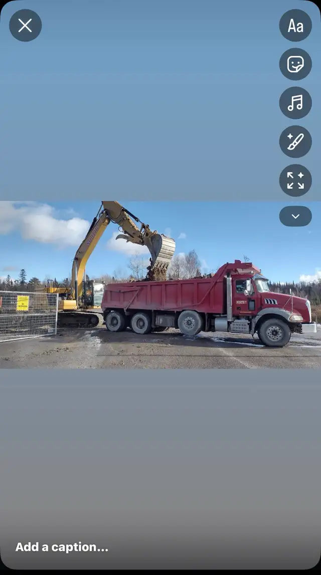 dump truck driver 590545919862394882