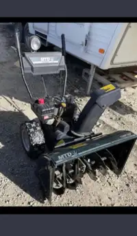 MTD 10HP SNOWBLOWER, PRICED TO SELL!$180