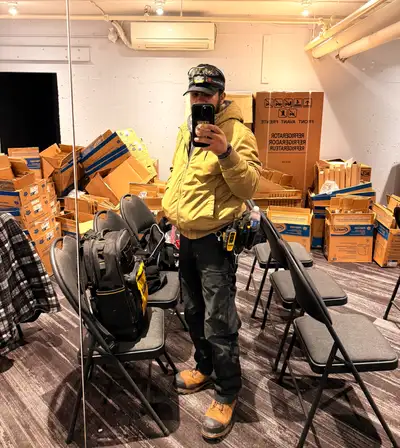 437-375-1791 HELLO EMPLOYERS I've done demo and renovation also heavy cleaning, in commercial and re...