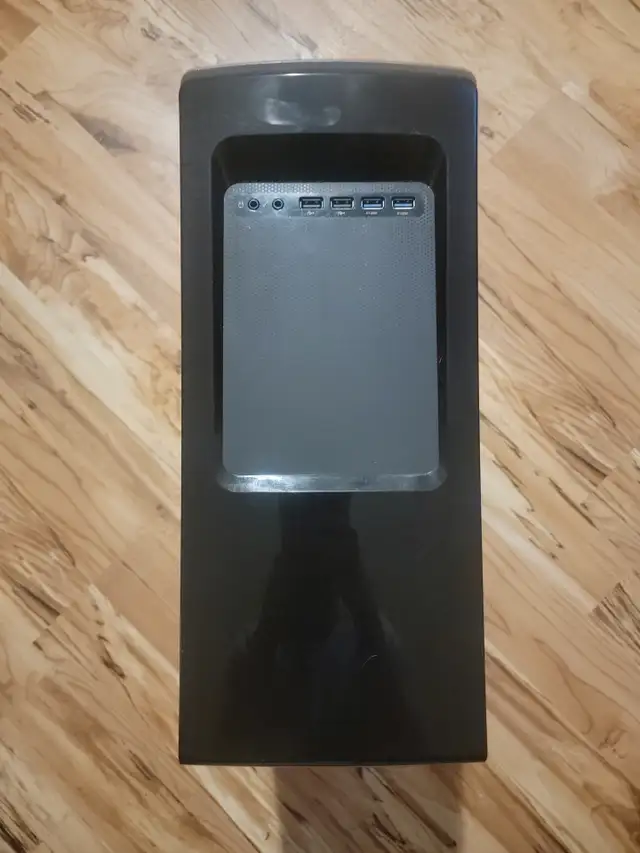 Acer Aspire M3420 in Desktop Computers in Edmonton - Image 3