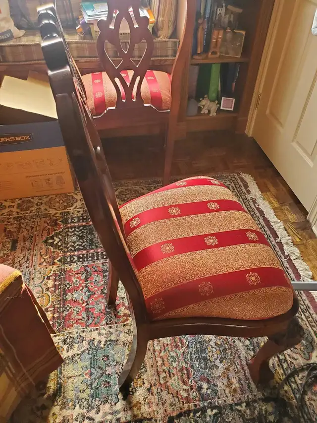 Dining Chairs in Chairs & Recliners in Markham / York Region - Image 4