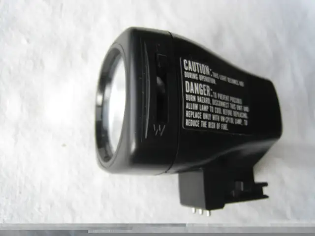 HITACHI video Camera Light, DC9W, 10W in Cameras & Camcorders in Winnipeg - Image 3