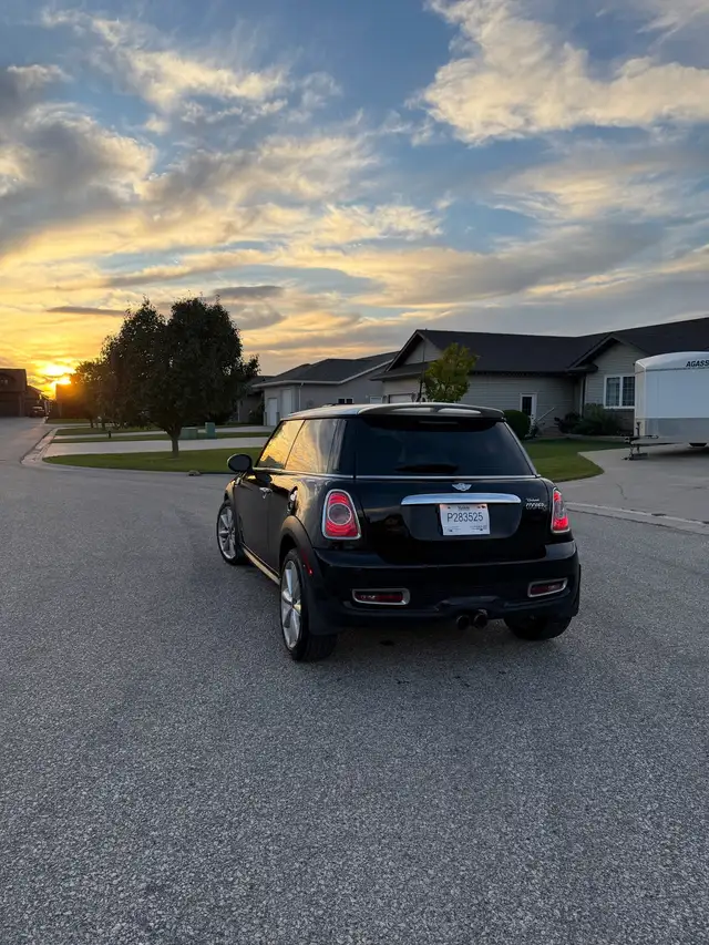 Mini Cooper S571064683667793923