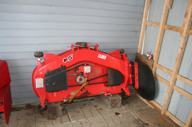 ( Aubaine ) Tondeuse ventrale pour tracteur dans Tondeuses et souffleuses  à Sherbrooke