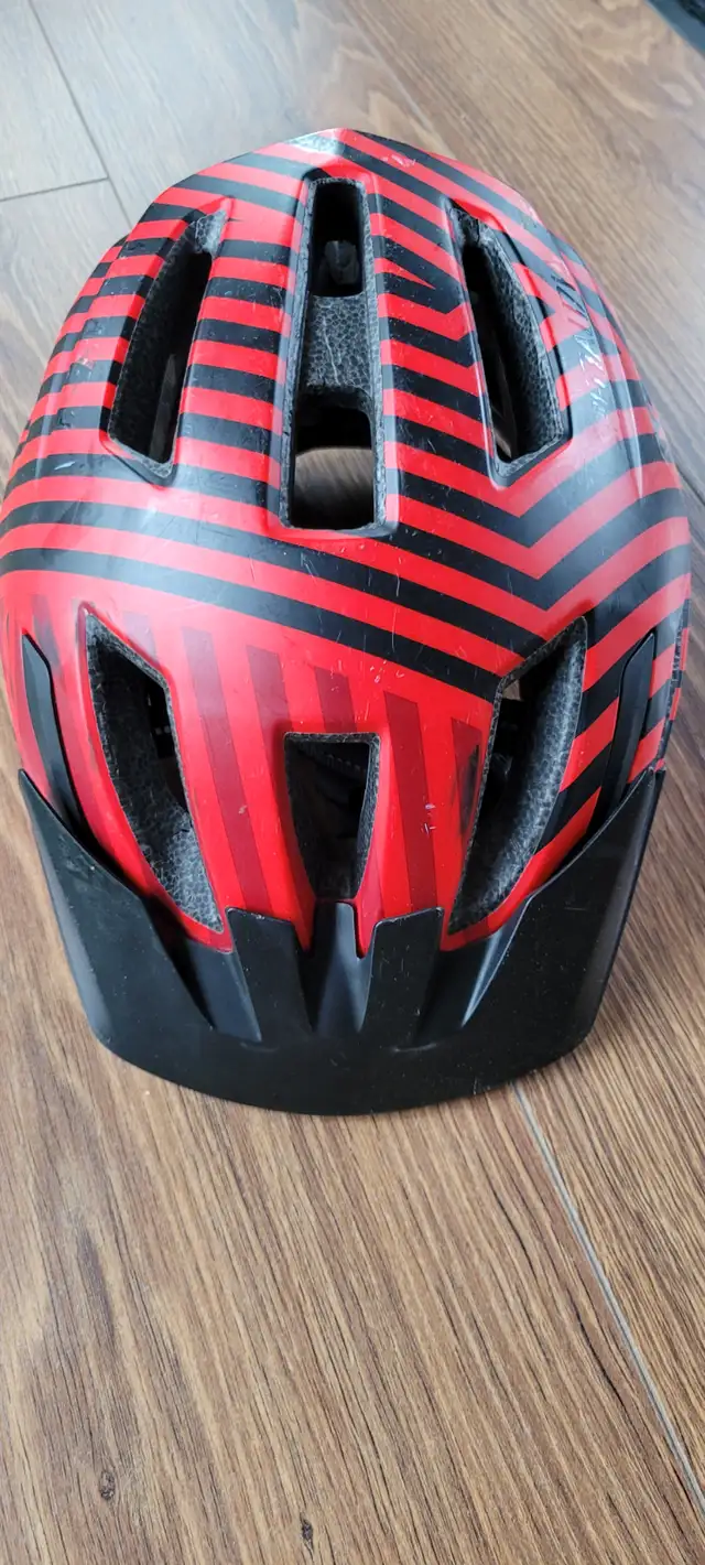 Helmet/Casque Bicycle Enfant/YOUTH in Kids in Longueuil / South Shore - Image 2
