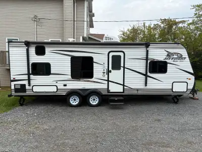 2018 Jayco 264BH. Sleeps 8. The hot water is propane only. It weighs about 5000 pounds with all your...
