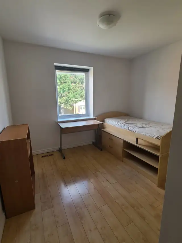 @ Scarborough Finch / Birchmount New Room 2nd floor To Rent!