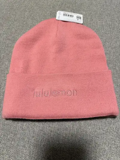 lululemon beanie , View more