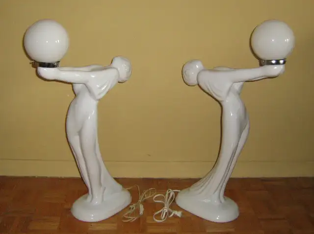 VINTAGE LARGE WHITE CERAMIC ART DECO NOUVEAU LADY FIGURINE LAMPS in Indoor Lighting & Fans in City of Toronto - Image 2