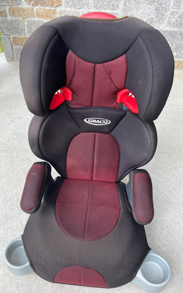 Graco Booster car seat in good condition  in Strollers, Carriers & Car Seats in Markham / York Region