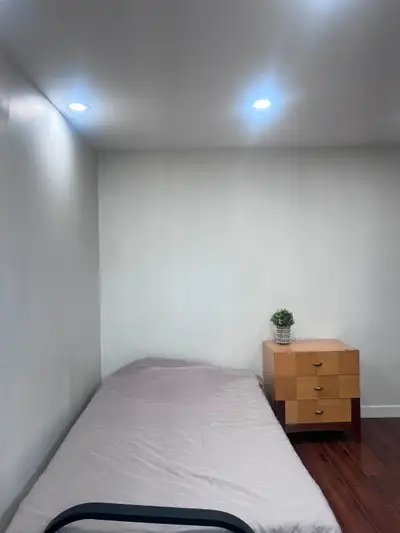 Room for rent