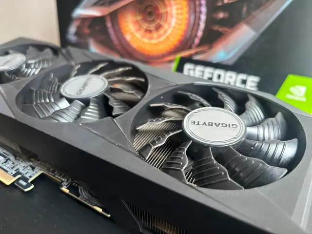 Gigabyte Gaming OC RTX 3070 in System Components in City of Toronto - Image 10