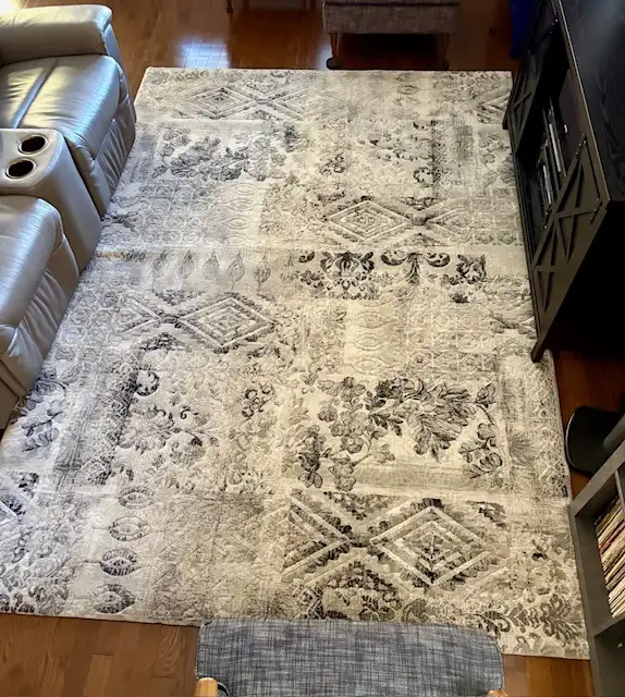 Area Rug  6' 6" X 9' 5" in Rugs, Carpets & Runners in Ottawa - Image 10