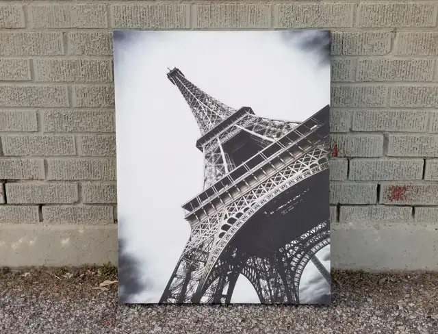 Eiffel Tower Paris framed canvas print stretched over wood frame in Arts & Collectibles in Ottawa - Image 2