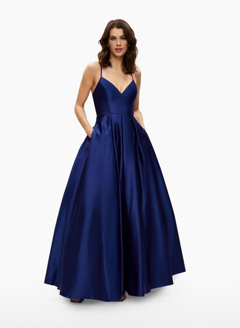 Prom/Bridesmaid Dress - Size 10 in Women's - Dresses & Skirts in Mississauga / Peel Region