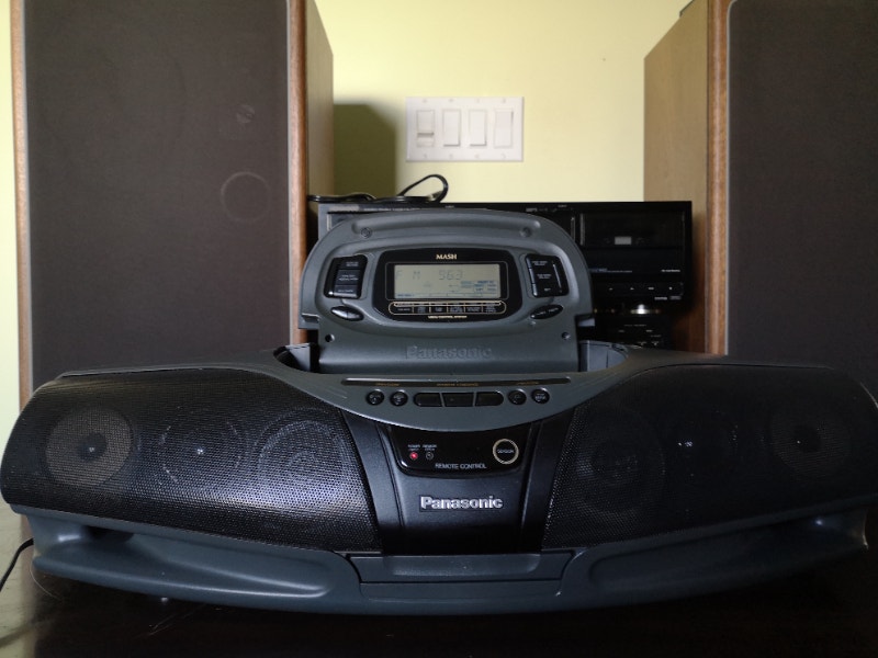 PANASONIC RX DT 75Stereo cassette/cd player Stereo Systems & Home