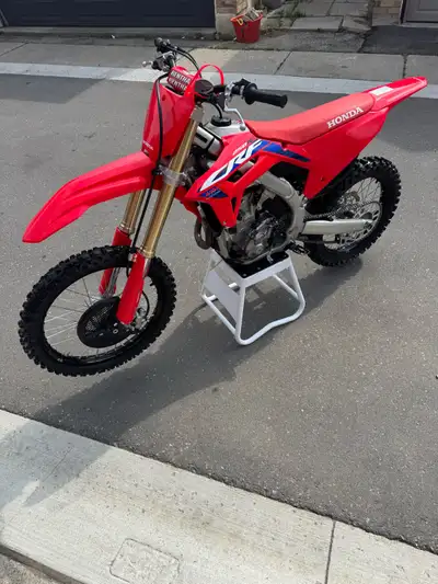 Meticulously maintained lightly ridden, 2024 CRF 250 R. Oil changes every three hours comes with ext...