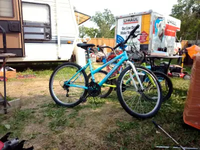 Used women blue huffy bike Must sell $100 obo 4038724244