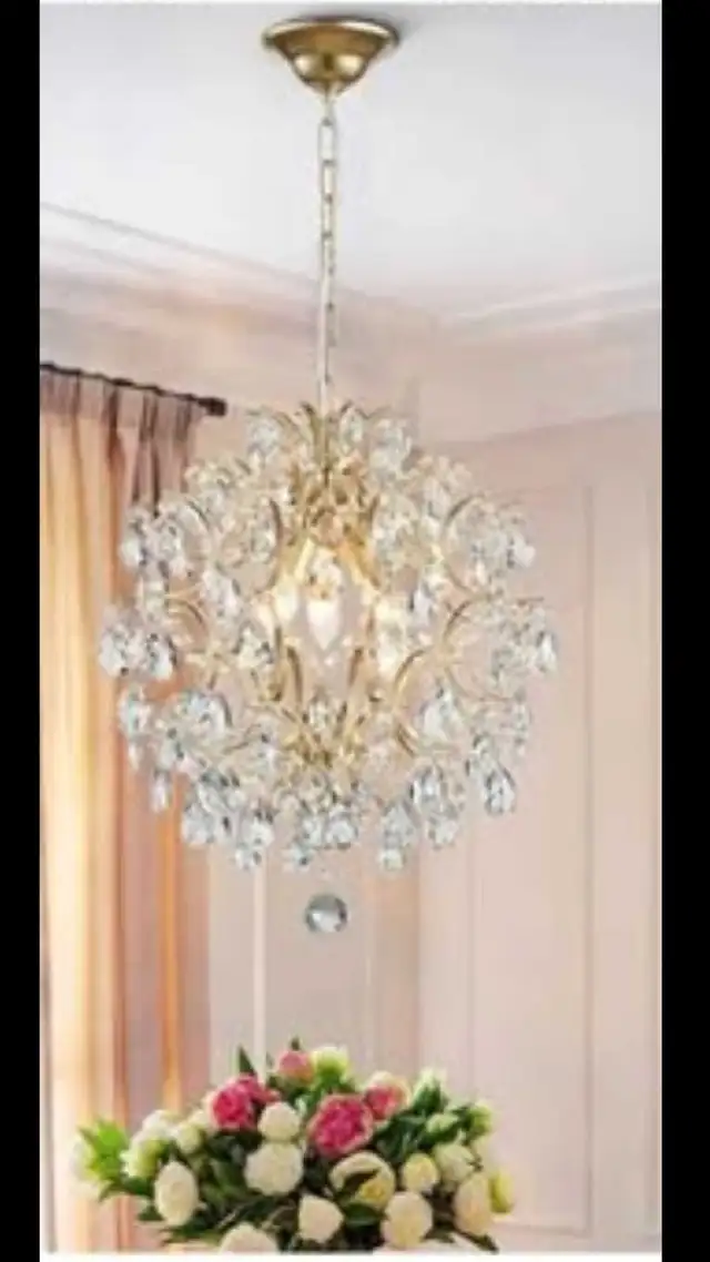 Gold Pendant Chandelier in Indoor Lighting & Fans in Mississauga / Peel Region - Image 6