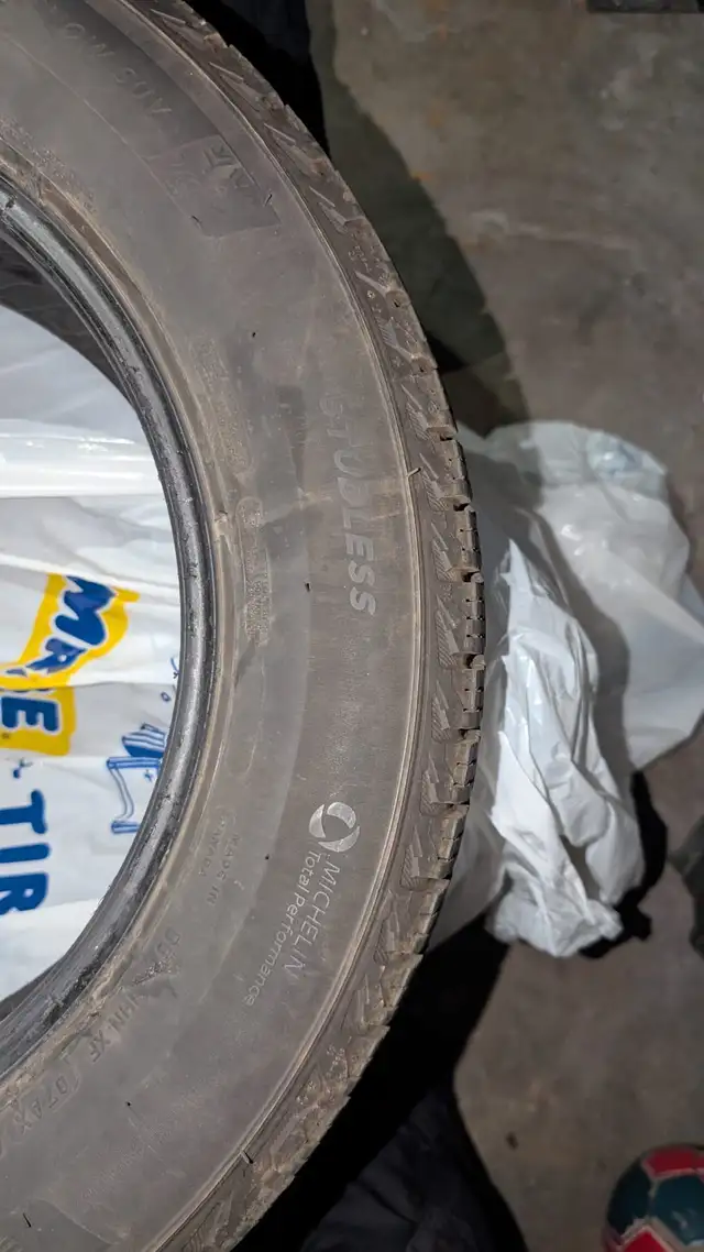 Michelin Winter Tires R18 in Tires & Rims in Kitchener / Waterloo - Image 4