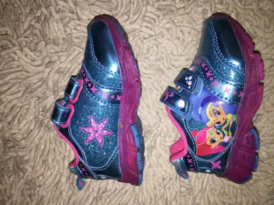 Shimmer and Shine Lighted Toddler Girls' Athletic Shoes, View more