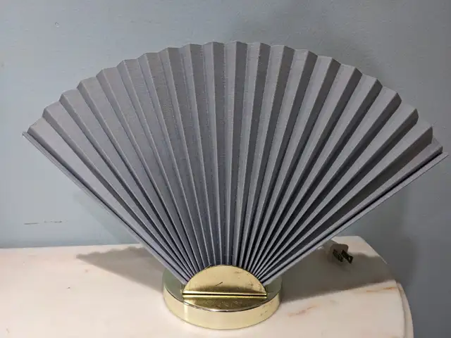 Hollywood Regency style fan table lamp light in Indoor Lighting & Fans in City of Toronto - Image 4