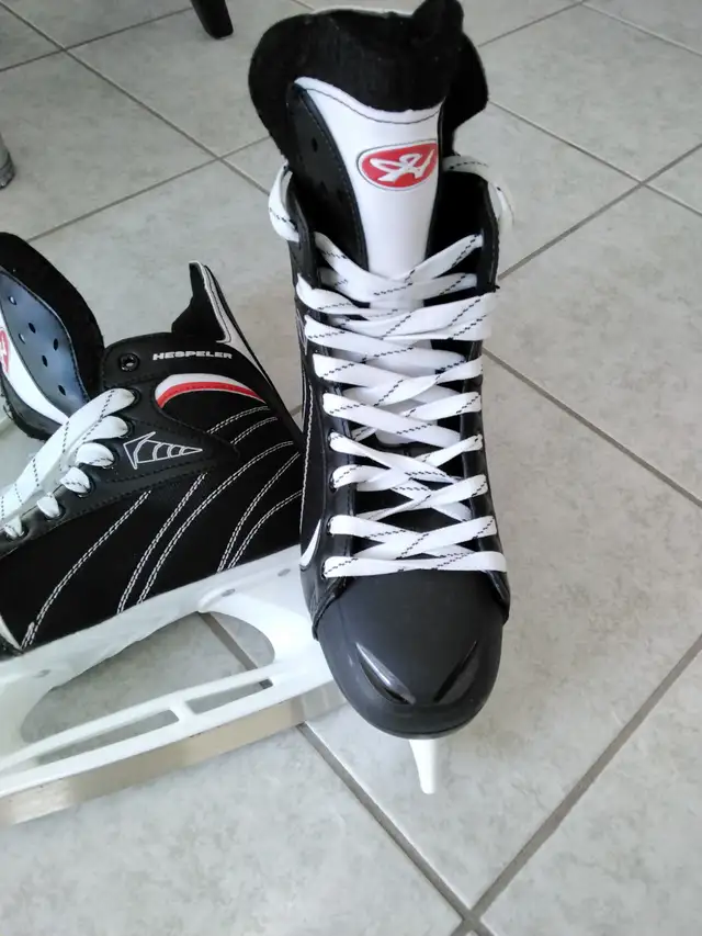 Skates Size 12 in Skates & Blades in Kitchener / Waterloo - Image 2
