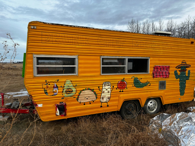 Older camping trailer  in Other in Strathcona County - Image 2