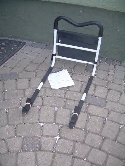 Bed rail, M rail assist for elderly or sick person. Near Chinook, View more