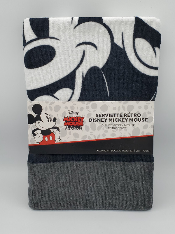 Disney Mickey Mouse Retro Towel 70cmx140cm *retired* / serviette dans Autre  à Ouest de l’Île - Image 2