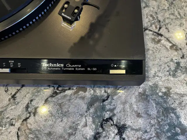 Technics SL-Q3 automatic direct drive turntable in Stereo Systems & Home Theatre in Gatineau - Image 4