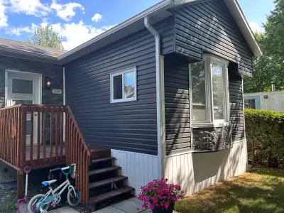 Maison mobile clé en main – entièrement rénovée ! Sur un terrain loué Superbe maison mobile 12 x 60...