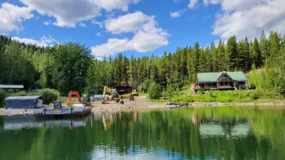 What an opportunity for the serious gold prospector or for someone with gold fever looking for a sem...