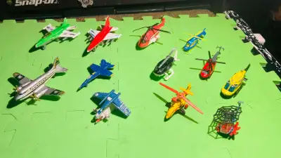 Hotwheels/Matchbox army and police helicopters/toy car set lot, View more