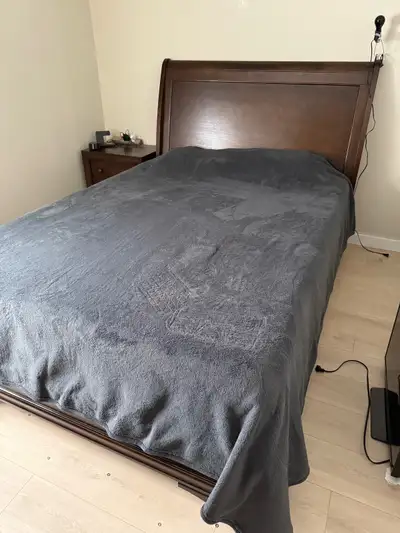 Set de Chambre Queen, View more